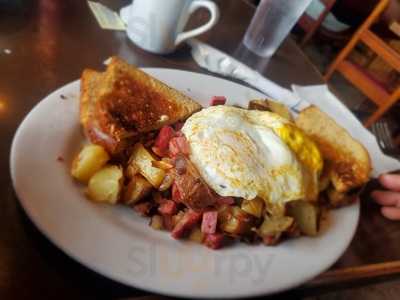 Tik Tok Restaurant & Bar