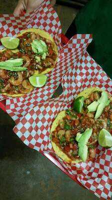 El Mana Taqueria Y Fruteria