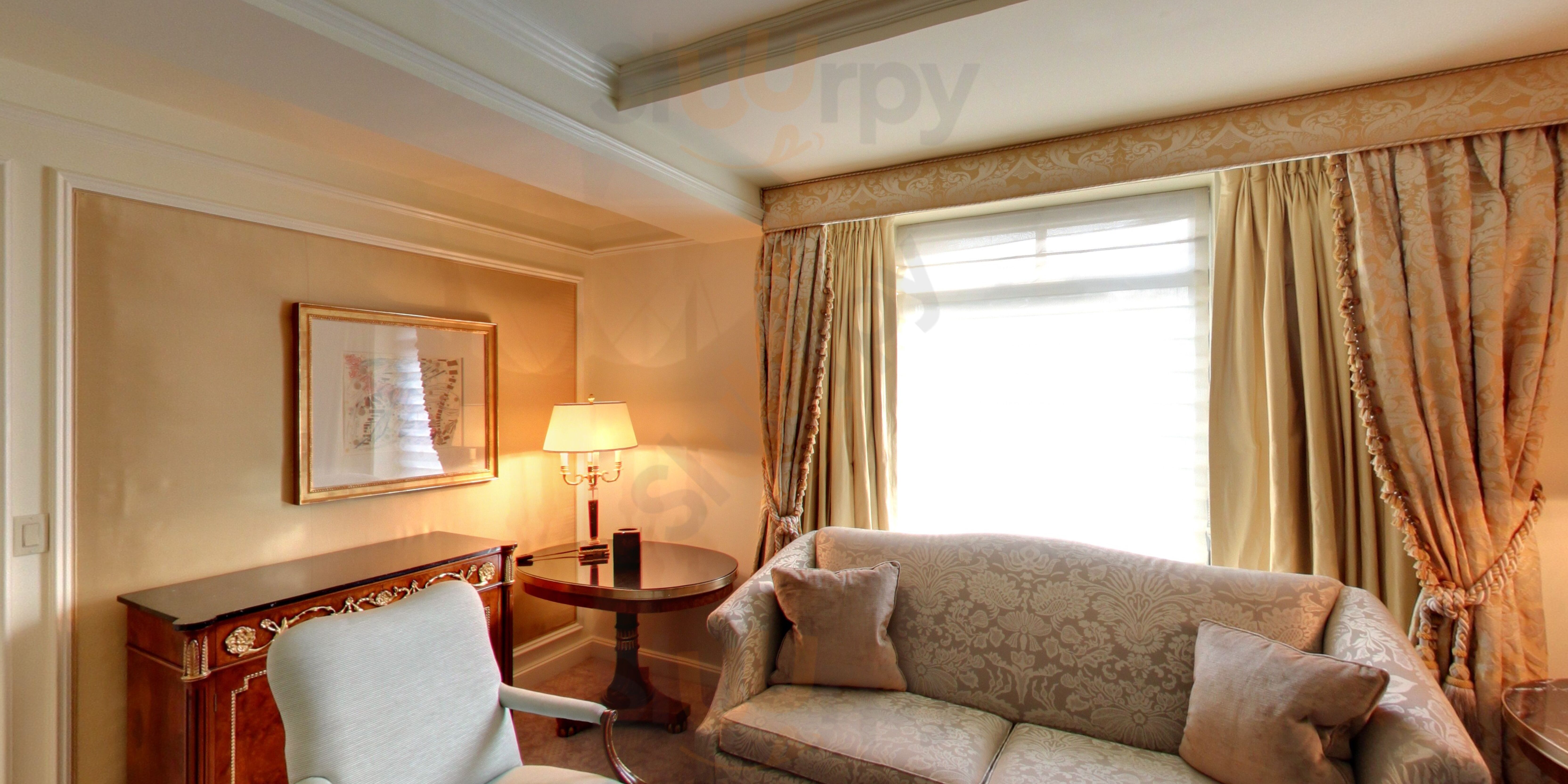 The Ritz-carlton New York