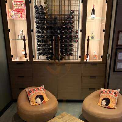 Boathouse Asian Eatery