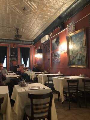 Lazzara's Pizza Cafe