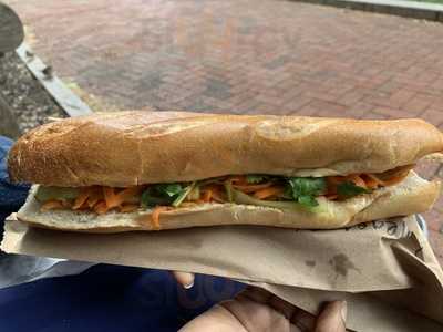 Banh Mi Cali