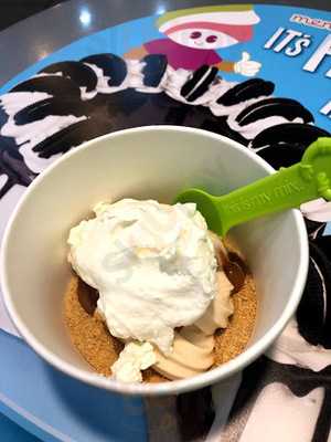 Menchie's Frozen Yogurt