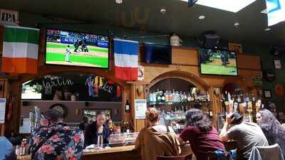 Martin Macks Bar And Restaurant