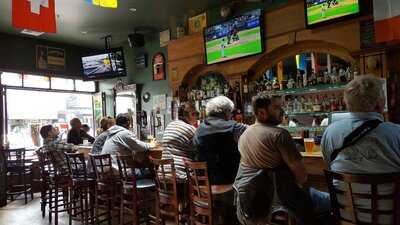 Martin Macks Bar And Restaurant