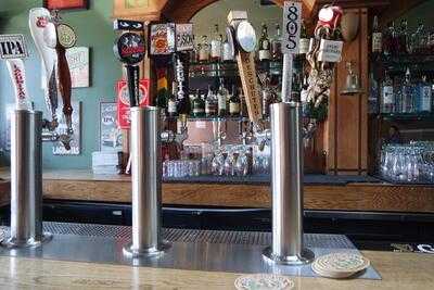 Martin Macks Bar And Restaurant