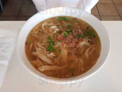 Ly's Vietnamese Cuisine