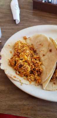 Yolanda's Uptown Cafe