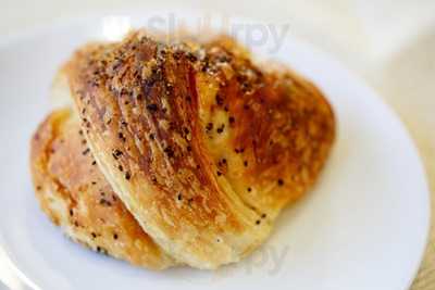 Specialtys Cafe And Bakery