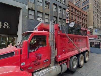 Pig 'n' Whistle Public House