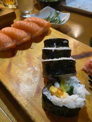 Sushi Tokyo