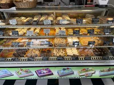 Karmen Bakery And Cafetria