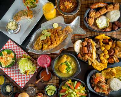 Manantial Market Place