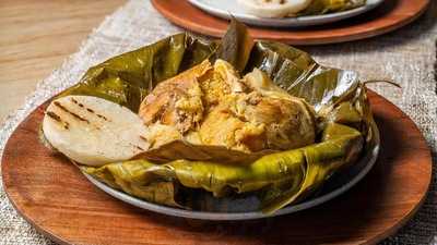 Manantial Market Place