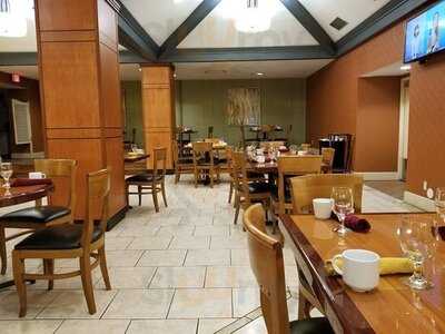 Red Pepper Bar & Grill