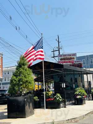 Fiore Shake Steak N' Sides