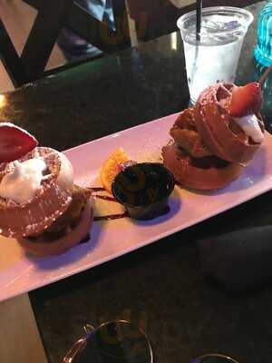 Atlantis Mediterranean Bar & Grill