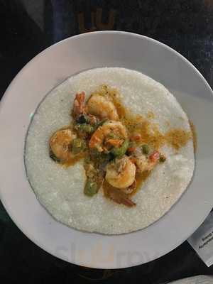 Atlantis Mediterranean Bar & Grill