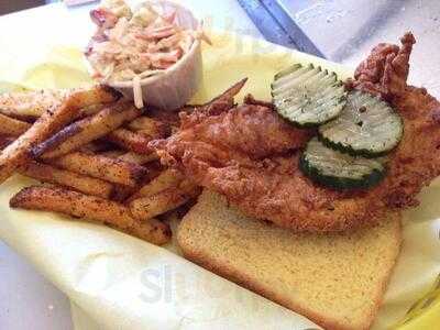 Cackalack's Hot Chicken Shack