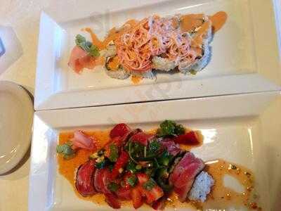 Rock San Thai Restaurant And Sushi Bar