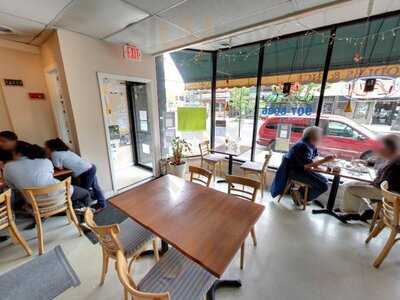 Ben's Noodles & Rice