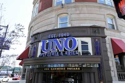 Chicago Bar And Grille