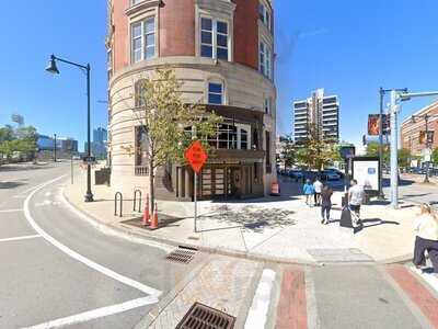 Chicago Bar And Grille