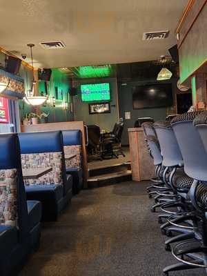 Lotsa Luck Bar & Grill