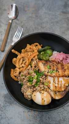 Strings Ramen Lakeview