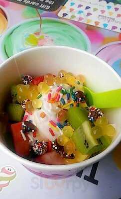 Menchie's Frozen Yogurt