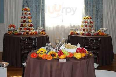 Toot Sweet Cupcakes & More