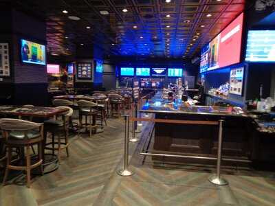 Golden Circle Sports Bar