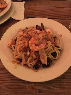 Yatenga French Bistro And Bar