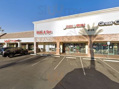 Fat Moe's Pizza And Wings