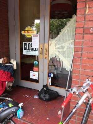 Delessio Market And Bakery