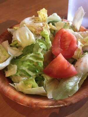 Folliero's Italian Food And Pizza