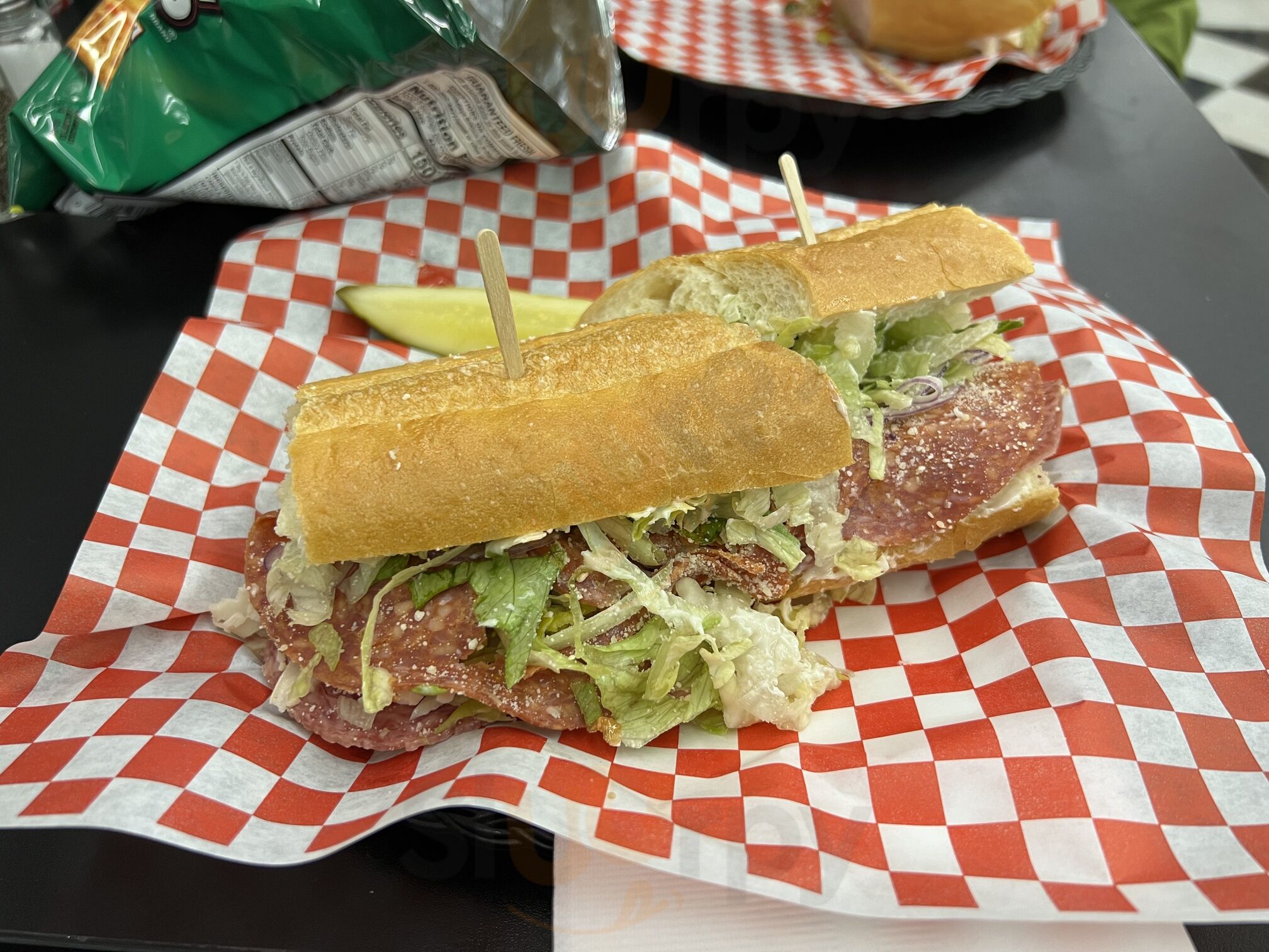 Aunt Tillie's Deli And Pub