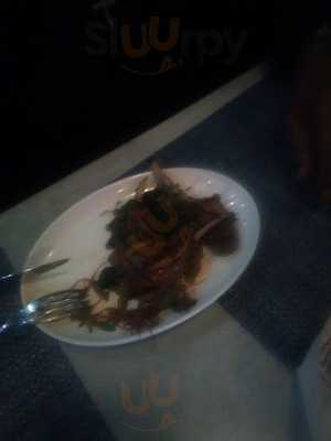 Live Edge Restaurant & Bar