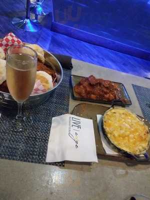 Live Edge Restaurant & Bar