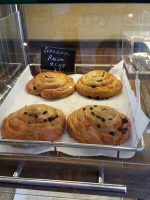 Banh Mi Bakery & Cafe