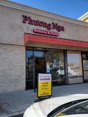 Banh Mi Bakery & Cafe