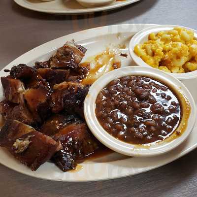 Mr. Pig's Smokehouse