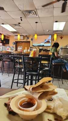 Mr. Pig's Smokehouse