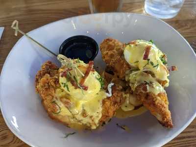 Gaslight Bar & Grille