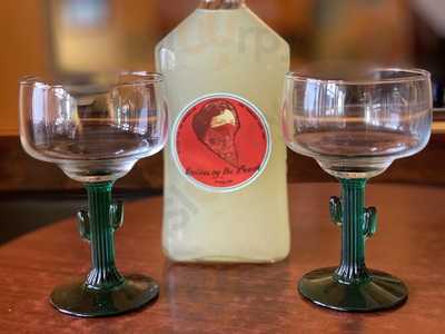 Celia's By The Beach