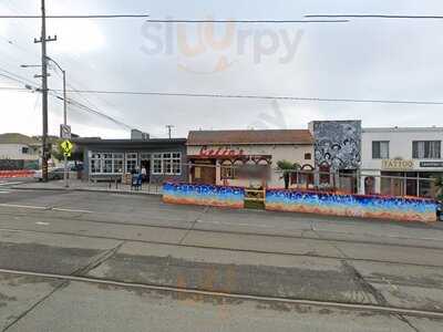 Celia's By The Beach