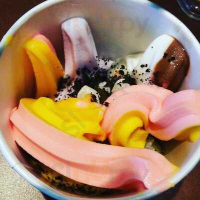 Tomunchi Frozen Yogurt
