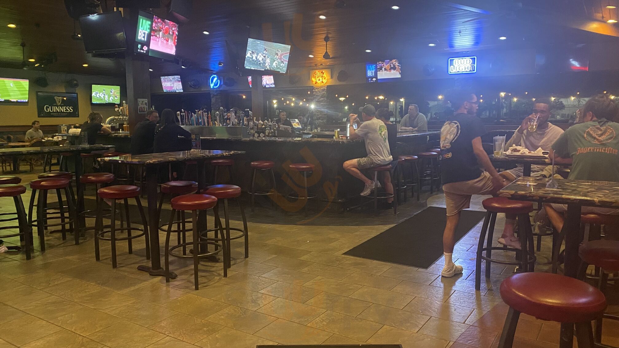 Bru's Room Sports Grill