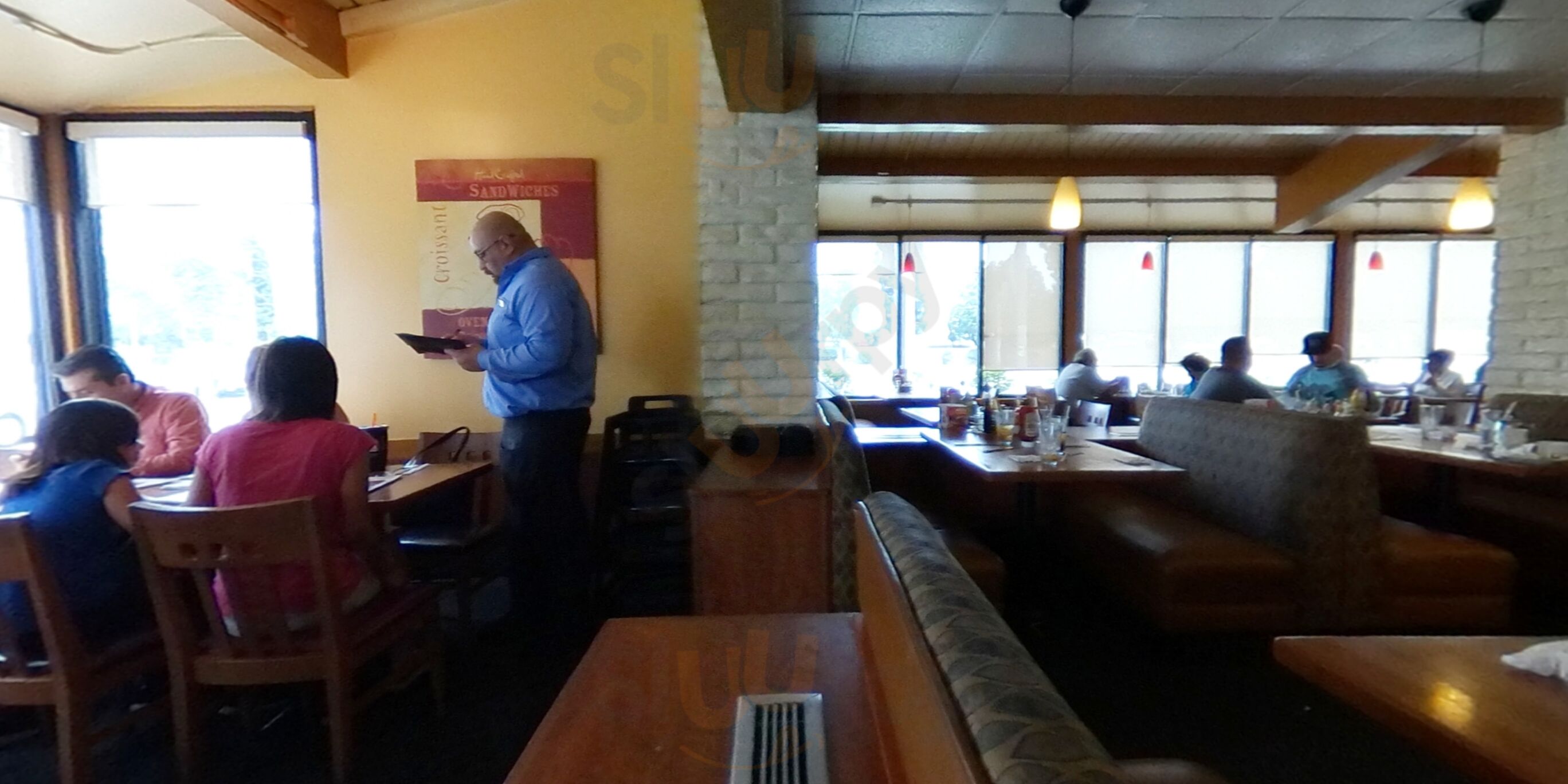 Coco's Bakery Restaurant