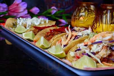 Tacos Tequilas Chicago Il